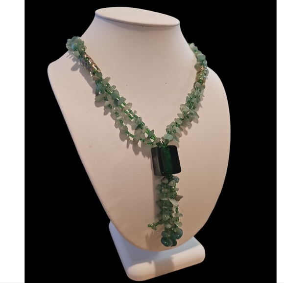Chinese Natural Triple Strand Jadine/Aventurine Necklace&Andara Crystal Pendant. - Picture 4 of 9